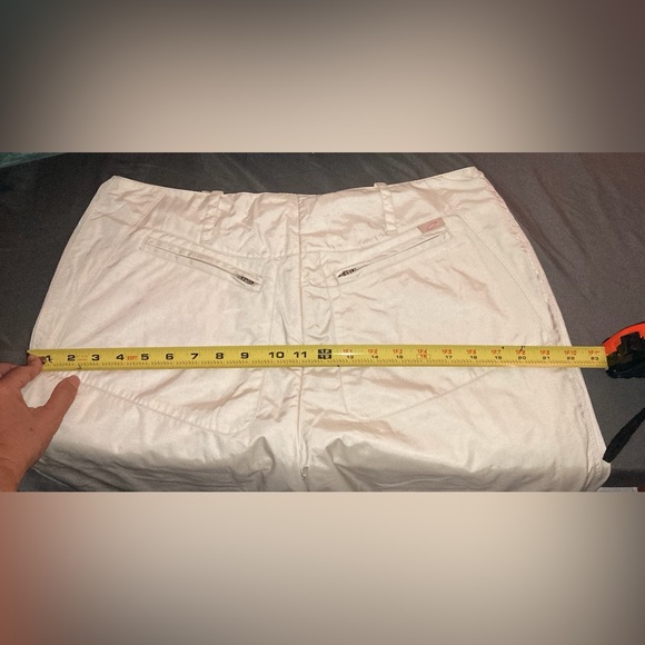 OBERMEYER ANARCHY SKI SNOWBOARD PANTS SIZE 10 IVORY COLOR - Picture 13 of 14